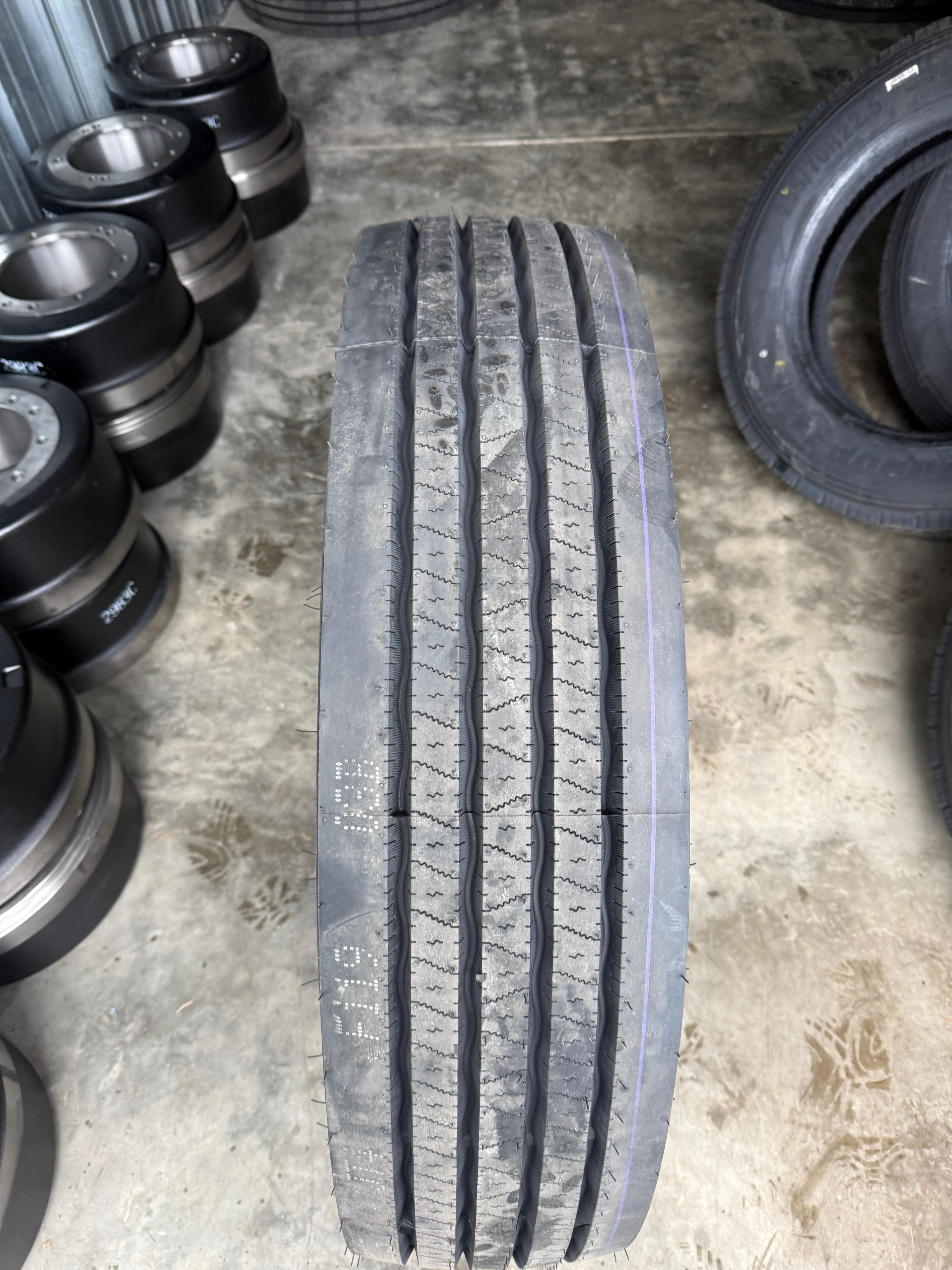 11R 22.5 16 PLY (All Position)