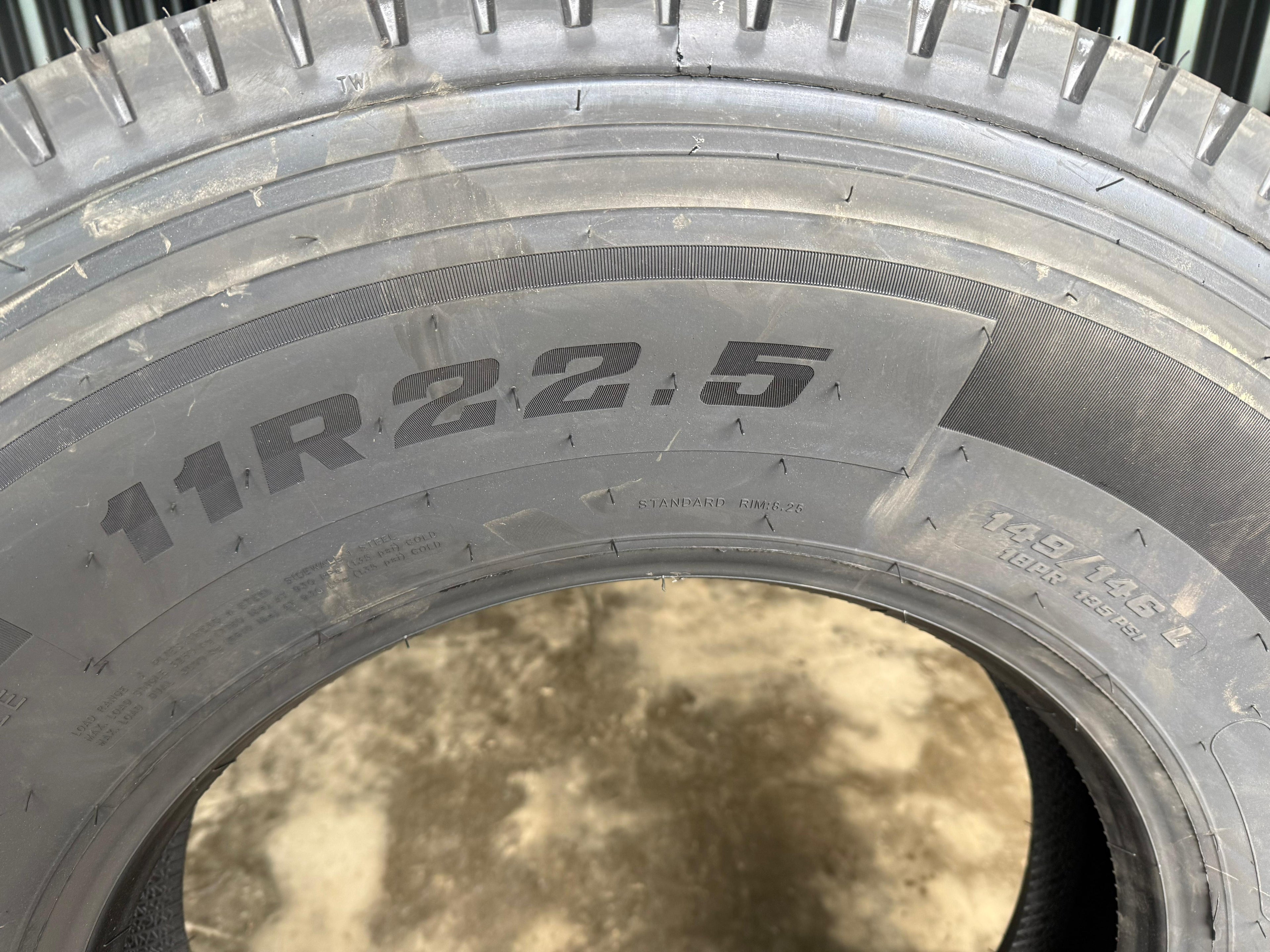 11R22.5 16 PLY (Drive Tires)